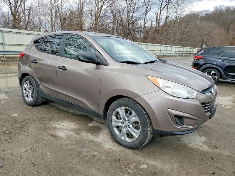 Photo 4 from auction – 2012 HYUNDAI TUCSON GL with VIN KM8JT3AB3CU489595