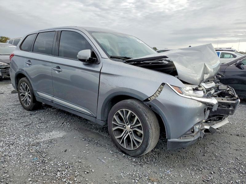 Photo 4 from auction – 2017 MITSUBISHI OUTLANDER with VIN JA4AD3A34HZ022488