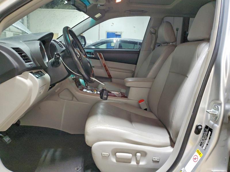 Photo 7 from auction – 2012 TOYOTA HIGHLANDER with VIN 5TDDK3EHXCS099665