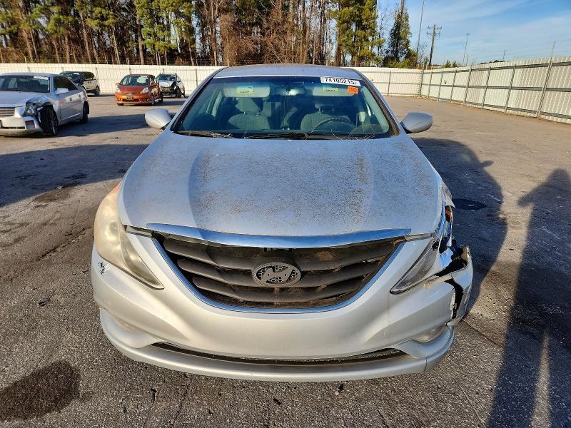 Photo 5 from auction – 2013 HYUNDAI SONATA GLS with VIN 5NPEB4AC8DH580980