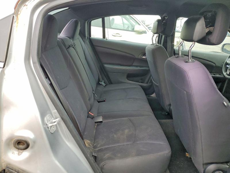 Photo 10 from auction – 2014 CHRYSLER 200 TOURIN with VIN 1C3CCBBB9EN102040