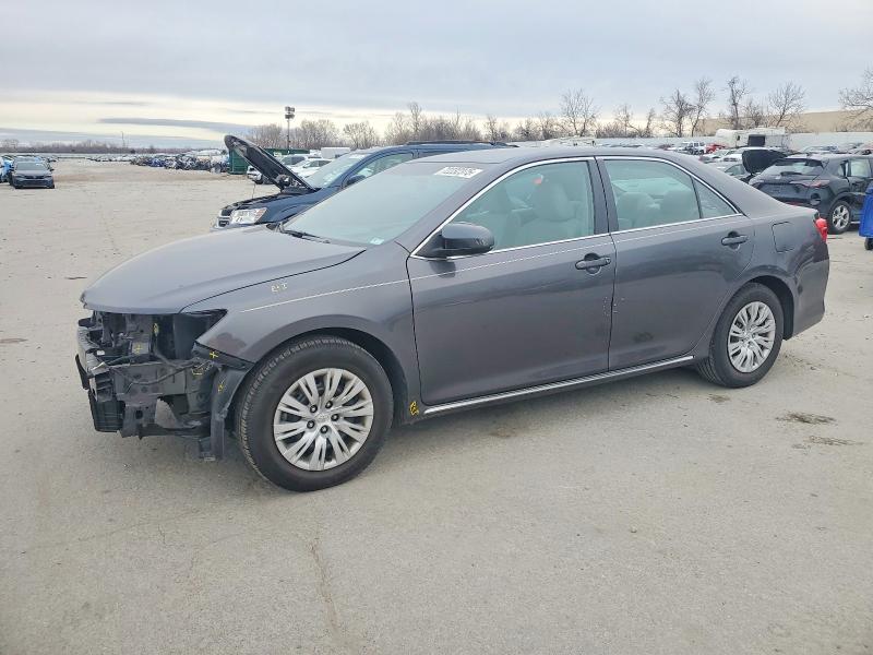 TOYOTA CAMRY BASE 2012 con VIN 4T4BF1FK8CR185077 - Foto de la subasta
