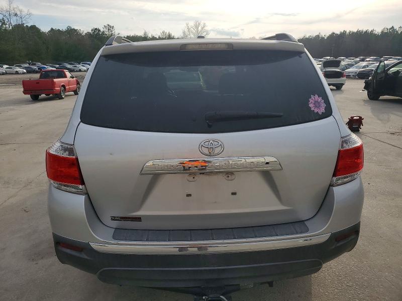 Photo 6 from auction – 2012 TOYOTA HIGHLANDER with VIN 5TDZA3EH3CS027084