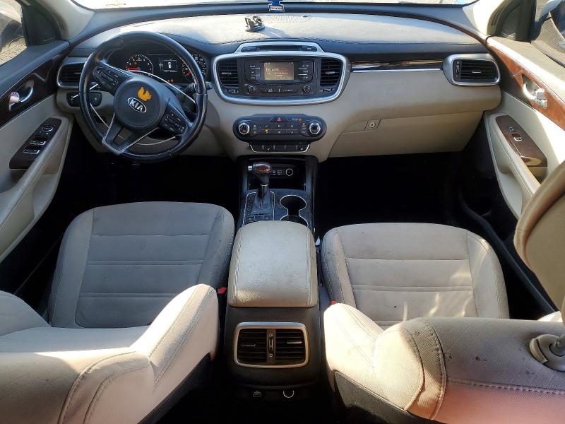 Photo 8 from auction – 2016 KIA SORENTO with VIN 5XYPG4A35GG138471
