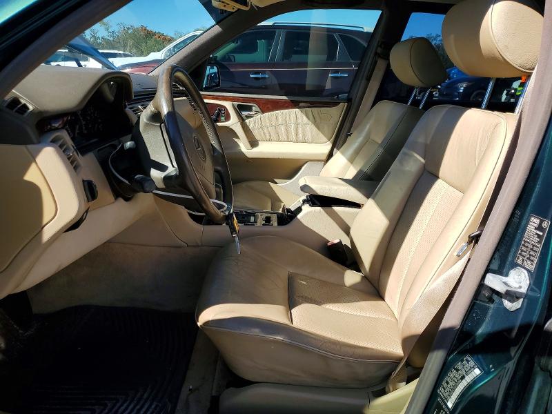 Photo 7 from auction – 1997 MERCEDES-BENZ E 320 with VIN WDBJF55FXVA435363