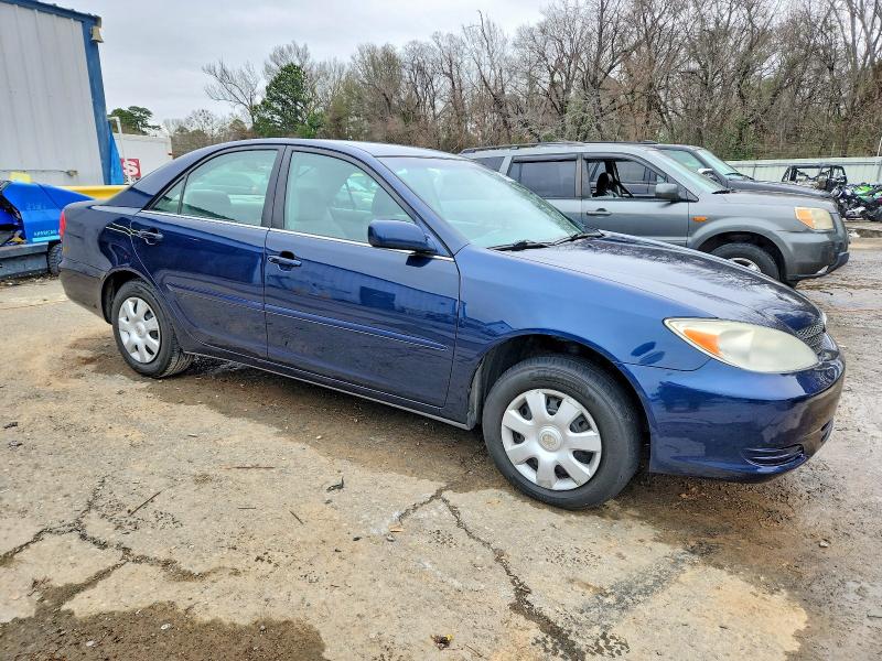 Photo 4 from auction – 2004 TOYOTA CAMRY LE with VIN 4T1BE32K64U327202