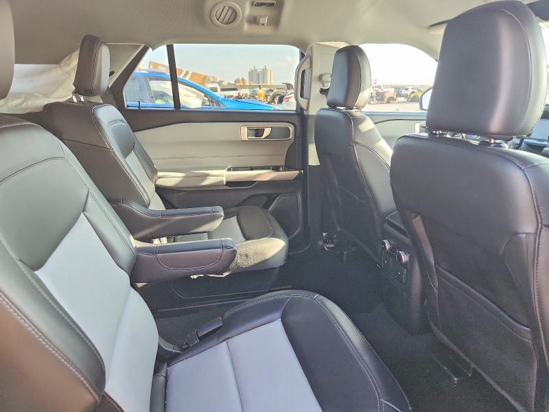 Photo 11 from auction – 2024 FORD EXPLORER with VIN 1FMSK7DH6RGA10267