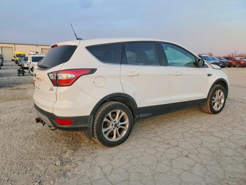 Photo 3 from auction – 2017 FORD ESCAPE with VIN 1FMCU9G95HUB44296