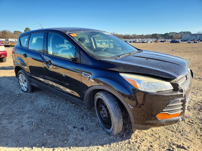 Photo 4 from auction – 2013 FORD ESCAPE S with VIN 1FMCU0F79DUB93684