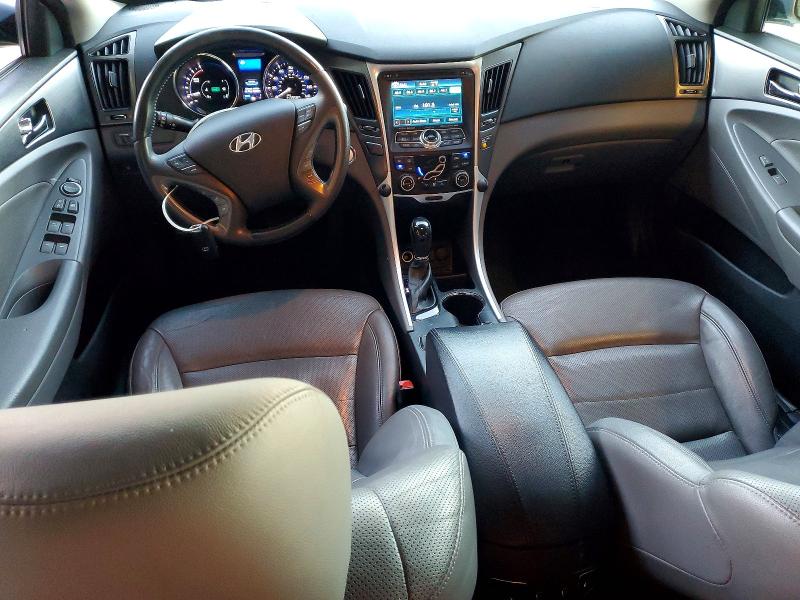 Photo 8 from auction – 2012 HYUNDAI SONATA HYB with VIN KMHEC4A45CA044558