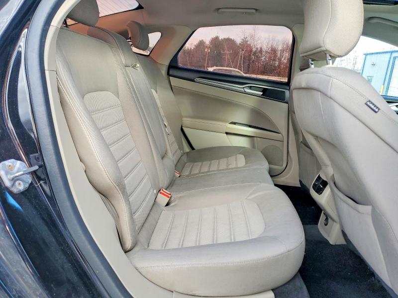 Photo 10 from auction – 2019 FORD FUSION with VIN 3FA6P0HD5KR279113
