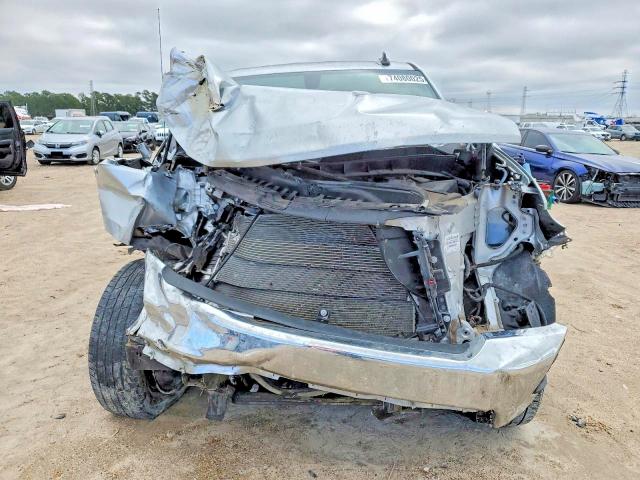 Photo 5 from auction – 2021 CHEVROLET SILVERADO with VIN 1GCRWCED5MZ105573