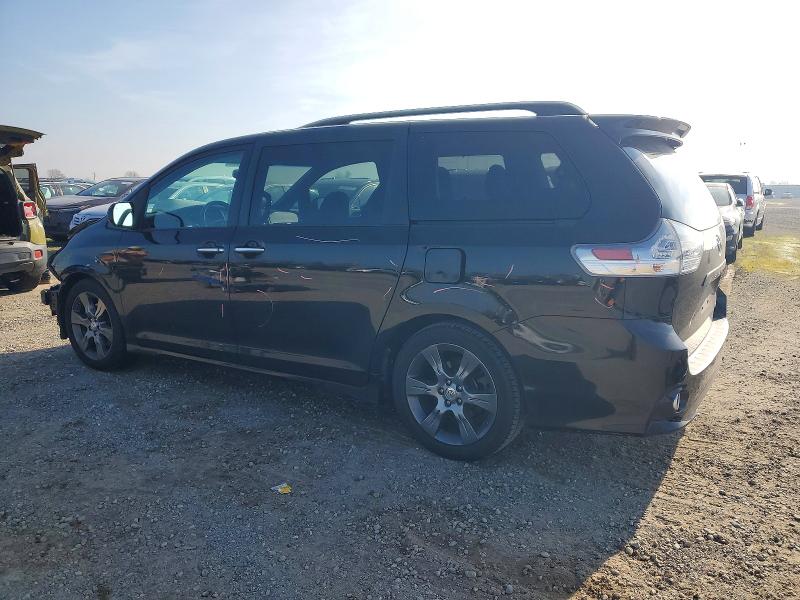 Photo 2 from auction – 2016 TOYOTA SIENNA SE with VIN 5TDXK3DC0GS703278