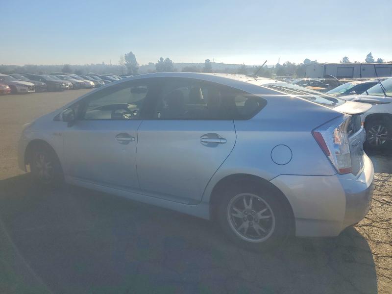 Photo 2 from auction – 2011 TOYOTA PRIUS with VIN JTDKN3DU4B5256396