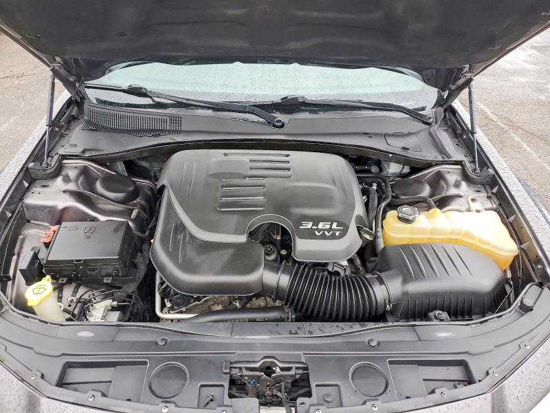Photo 11 from auction – 2016 CHRYSLER 300 with VIN 2C3CCABG7GH261379