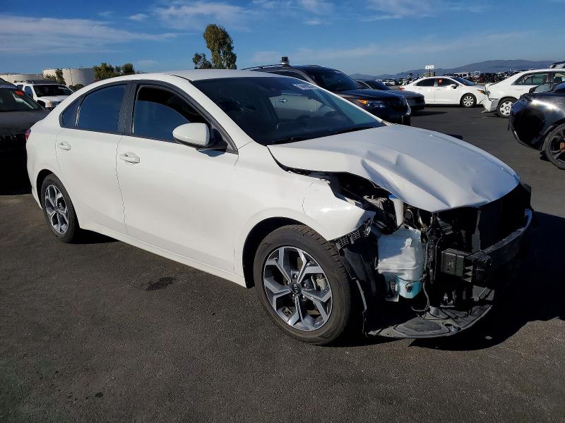 Foto 4 de la subasta – 2019 KIA FORTE con VIN 3KPF34AD2KE087033