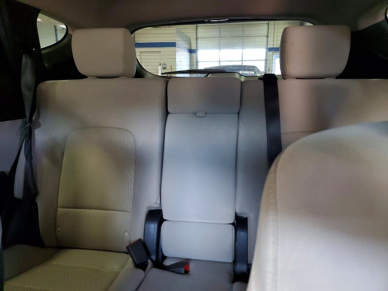 Photo 10 from auction – 2018 HYUNDAI SANTA FE S with VIN 5NMZU3LB4JH094878