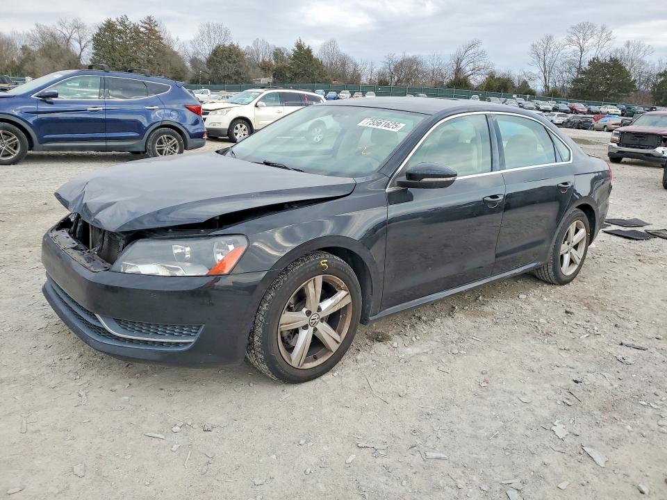 VOLKSWAGEN PASSAT SE 2012 with VIN 1VWBP7A39CC004392 - Photo from auction