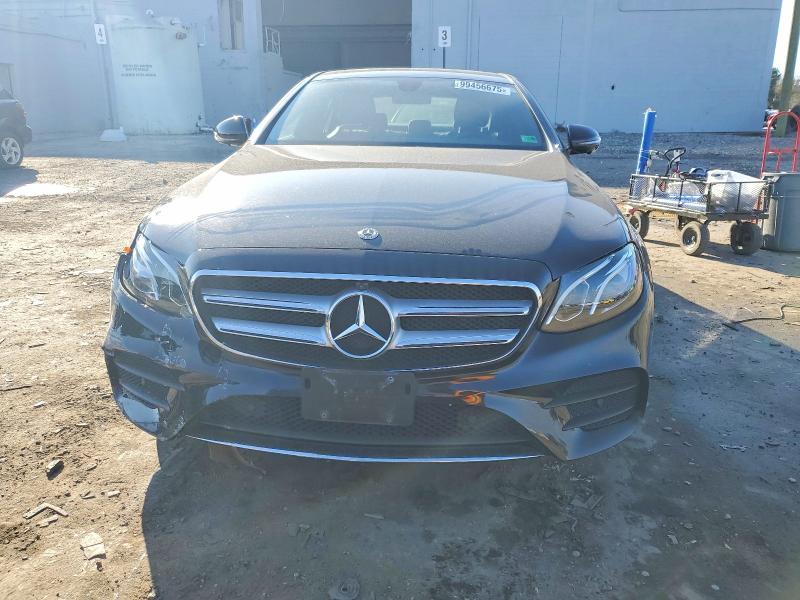 Photo 5 from auction – 2020 MERCEDES-BENZ E 350 4MAT with VIN WDDZF8EB2LA728602
