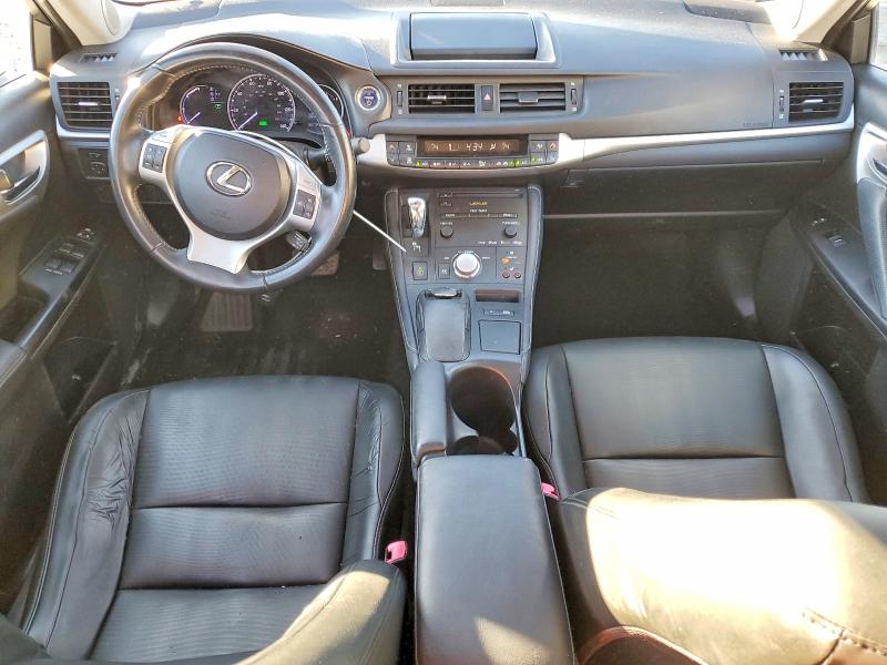 Photo 8 from auction – 2013 LEXUS CT 200 with VIN JTHKD5BHXD2133158