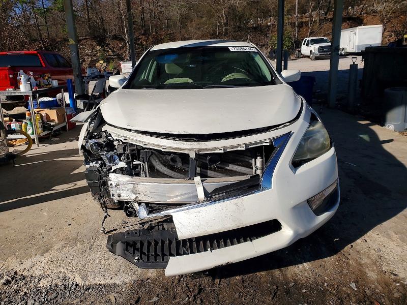 Photo 5 from auction – 2015 NISSAN ALTIMA 2.5 with VIN 1N4AL3AP6FC111707