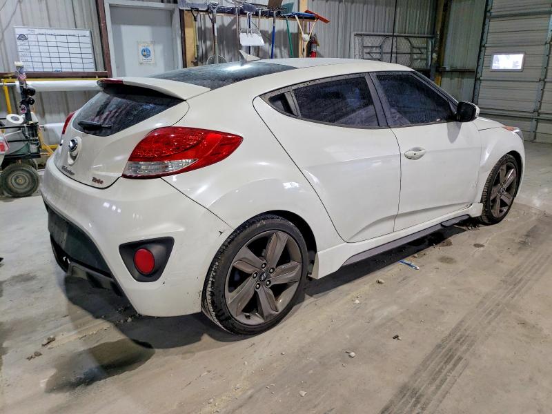 Photo 3 from auction – 2015 HYUNDAI VELOSTER with VIN KMHTC6AE7FU232285