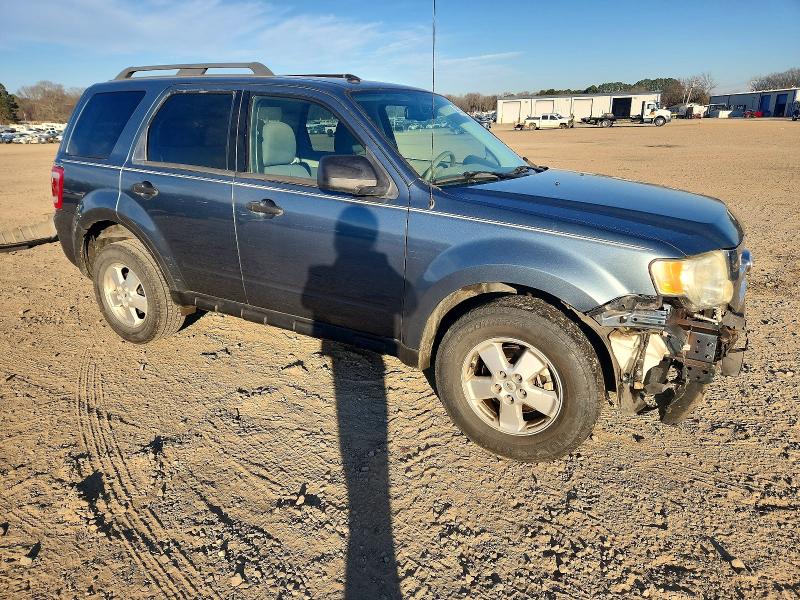 Photo 4 from auction – 2010 FORD ESCAPE XLT with VIN 1FMCU0D74AKB11435