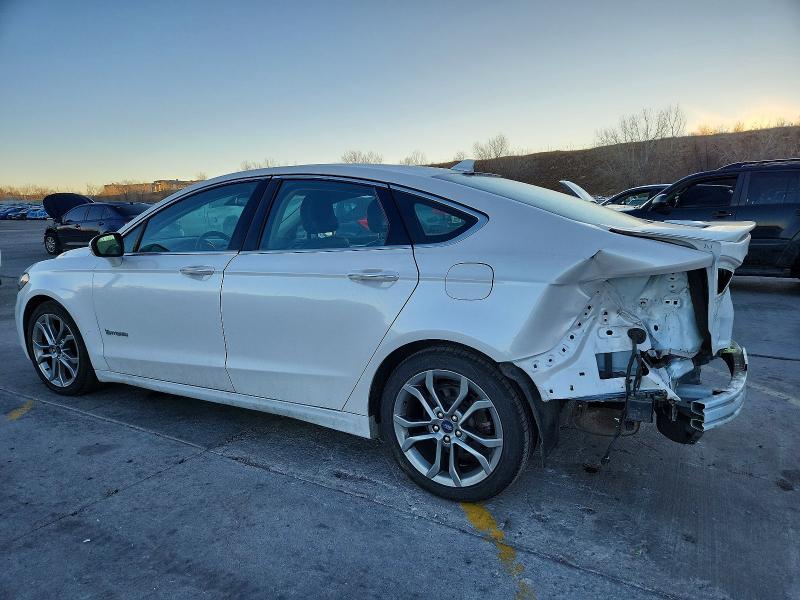 Photo 2 from auction – 2019 FORD FUSION TIT with VIN 3FA6P0RU2KR272943