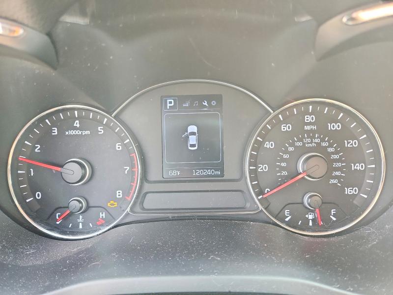 Photo 9 from auction – 2018 KIA FORTE LX with VIN 3KPFL4A75JE201471