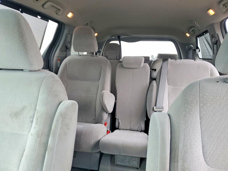 Photo 10 from auction – 2015 TOYOTA SIENNA LE with VIN 5TDKK3DC2FS573299
