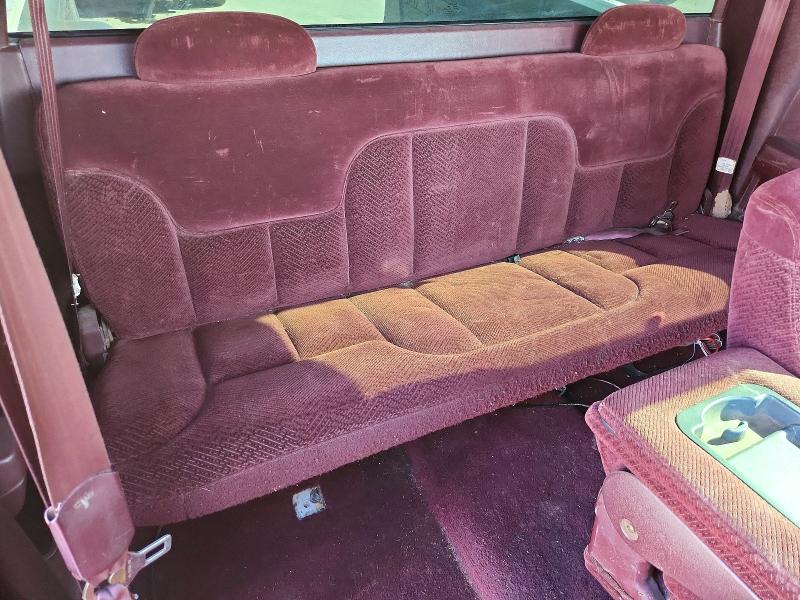 Photo 10 from auction – 1996 CHEVROLET GMT-400 C1 with VIN 2GCEC19R1T1146646