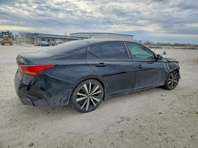 Photo 3 from auction – 2022 NISSAN ALTIMA with VIN 1N4BL4CV3NN354626