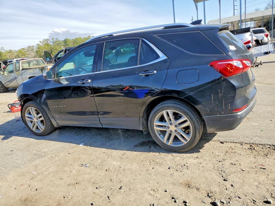Photo 2 from auction – 2020 CHEVROLET EQUINOX with VIN 2GNAXPEXXL6133429