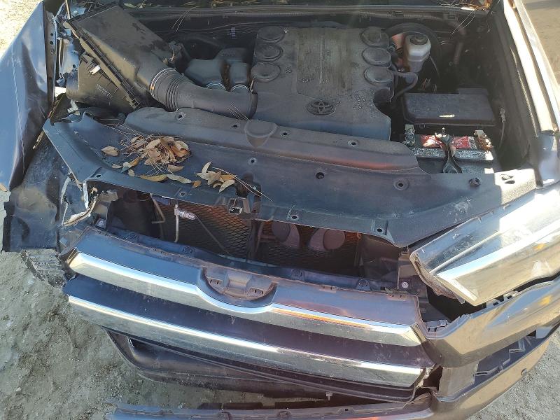 Photo 12 from auction – 2018 TOYOTA 4RUNNER SR with VIN JTEZU5JR4J5172327