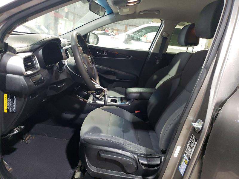 Photo 7 from auction – 2016 KIA SORENTO LX with VIN 5XYPG4A59GG110464