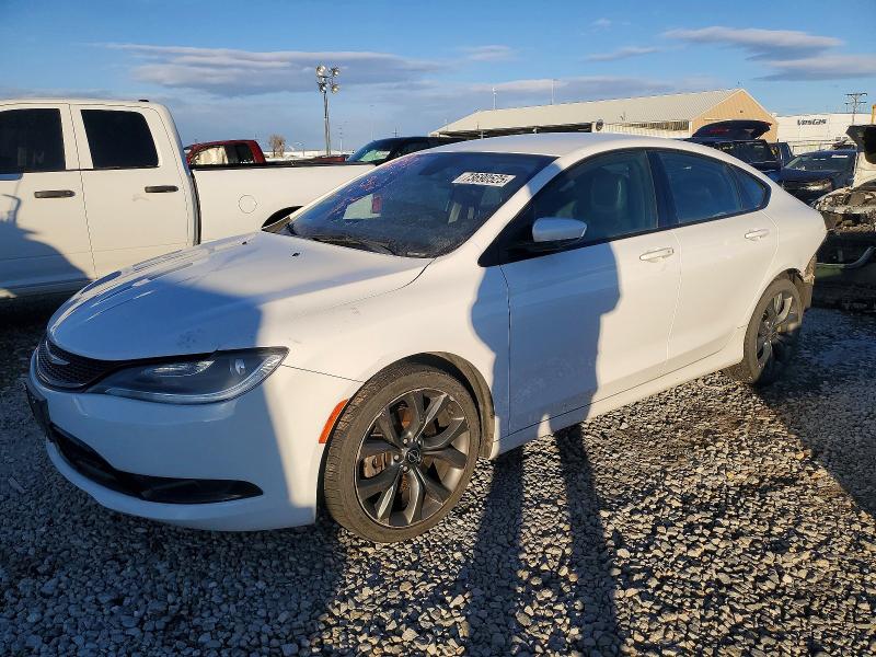 CHRYSLER 200 S 2015 with VIN 1C3CCCDG5FN639312 - Photo from auction