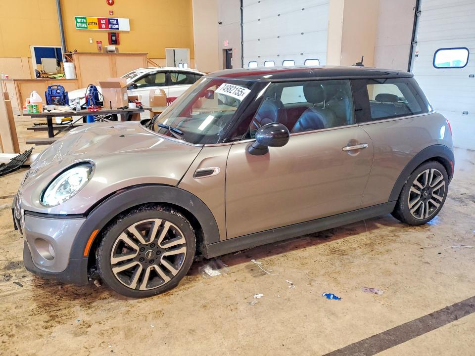 MINI COOPER 2019 with VIN WMWXP5C51K2H30327 - Photo from auction