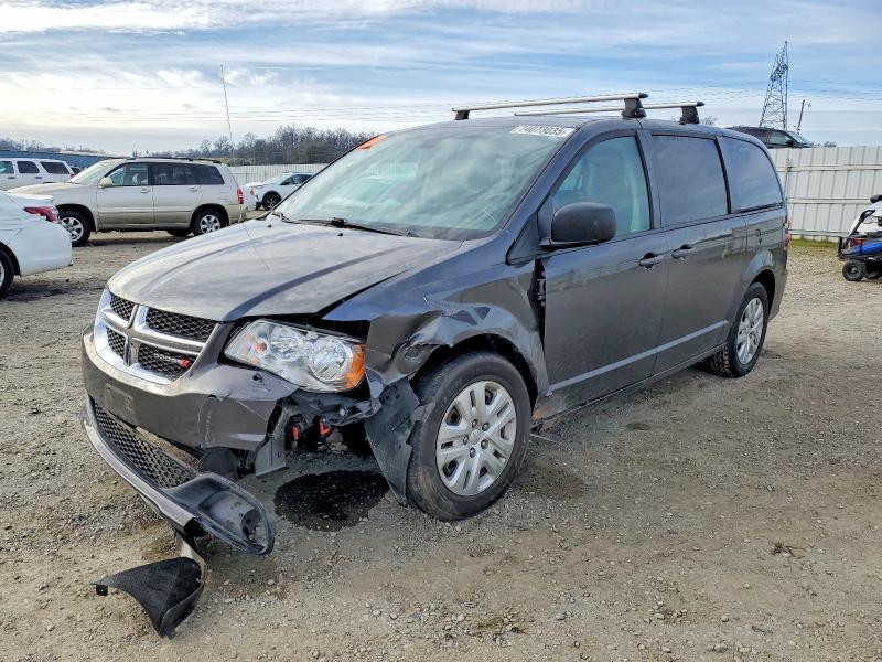 DODGE GRAND CARAVAN 2018 with VIN 2C4RDGBG4JR309153 - Photo from auction