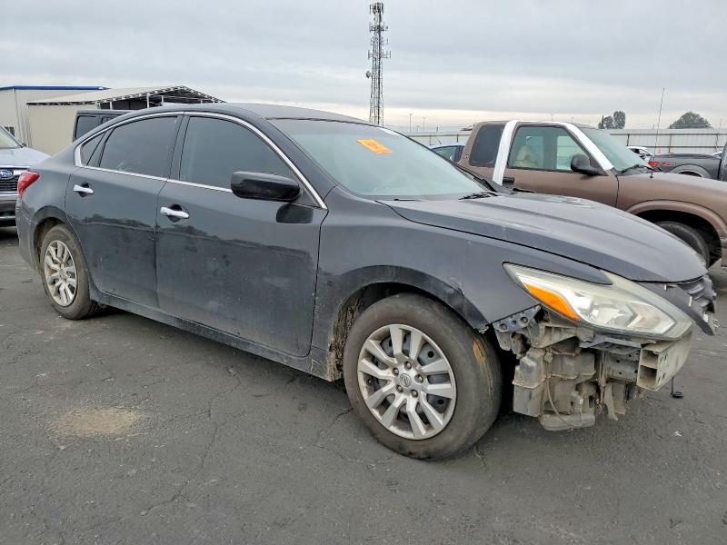 Photo 4 from auction – 2016 NISSAN ALTIMA 2.5 with VIN 1N4AL3AP3GC194711