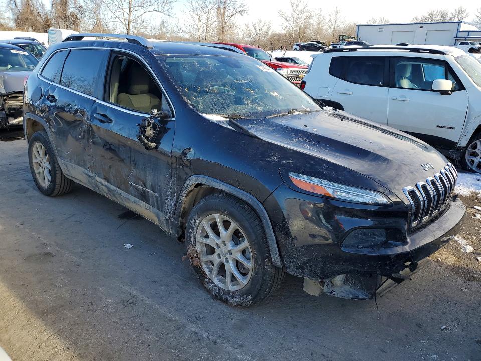 Photo 4 from auction – 2015 JEEP CHEROKEE with VIN 1C4PJLCS6FW620769