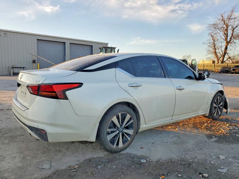 Photo 3 from auction – 2019 NISSAN ALTIMA with VIN 1N4BL4DV5KC253531