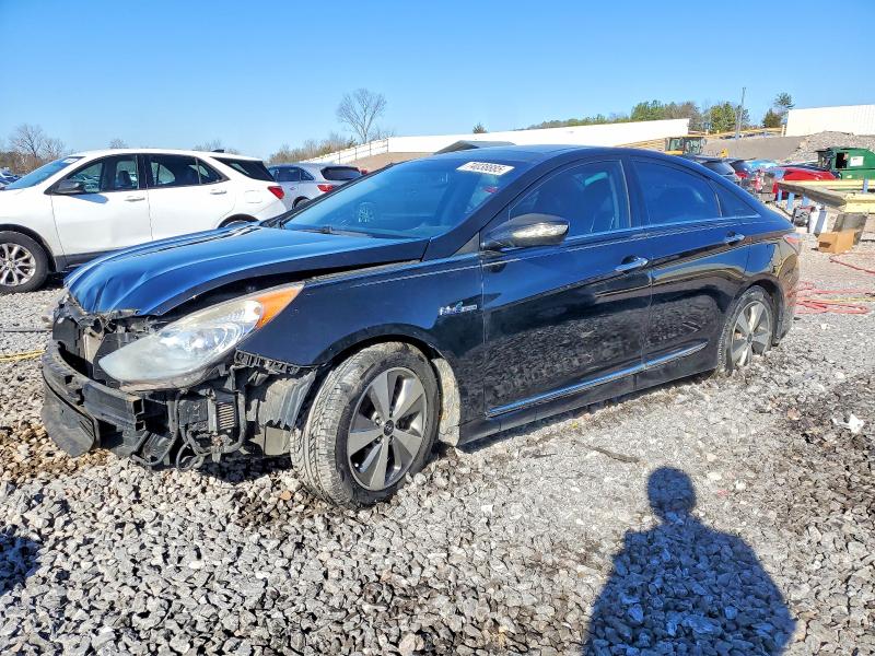 HYUNDAI SONATA HYB 2012 with VIN KMHEC4A44CA040615 - Photo from auction
