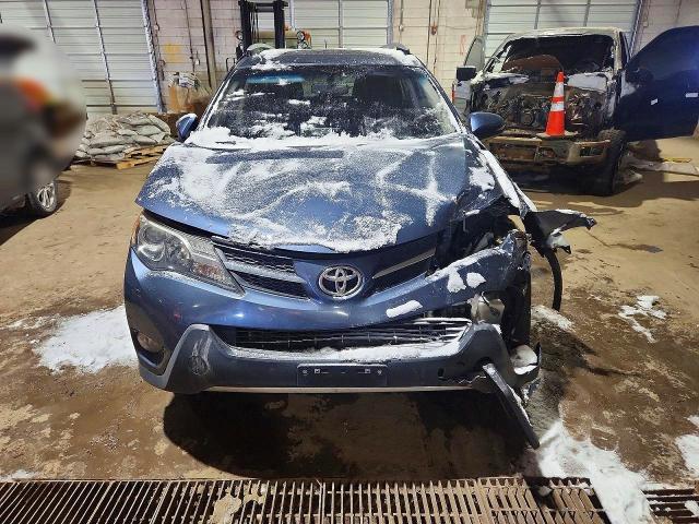 Photo 5 from auction – 2014 TOYOTA RAV4 XLE with VIN JTMWFREV6ED041380
