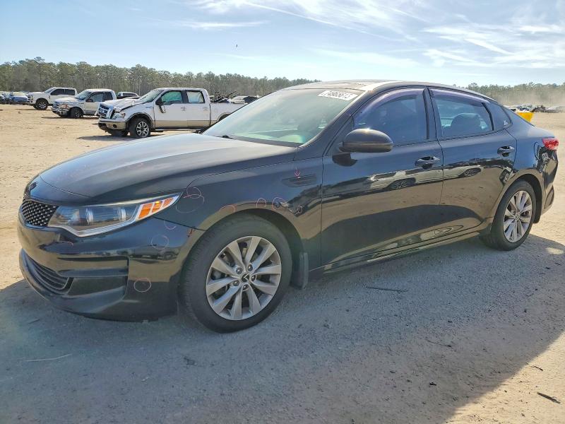 KIA OPTIMA EX 2017 with VIN 5XXGU4L37HG178238 - Photo from auction
