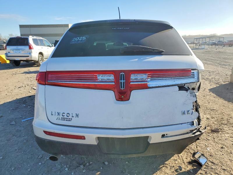 Photo 6 from auction – 2015 LINCOLN MKT with VIN 2LMHJ5FK4FBL00508