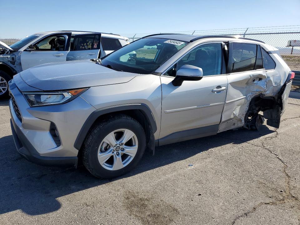 Photo 1 from auction – 2019 TOYOTA RAV4 with VIN 2T3W1RFV5KC014054