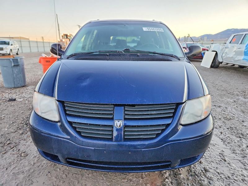 Photo 5 from auction – 2005 DODGE GRAND CARA with VIN 1D4GP24R55B426859