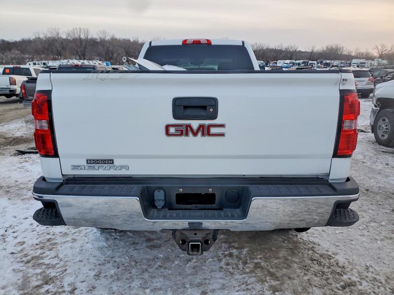 Photo 6 from auction – 2016 GMC SIERRA with VIN 1GT22REG7GZ137617