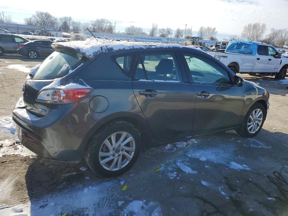 Photo 3 from auction – 2013 MAZDA 3 I with VIN JM1BL1L71D1726867