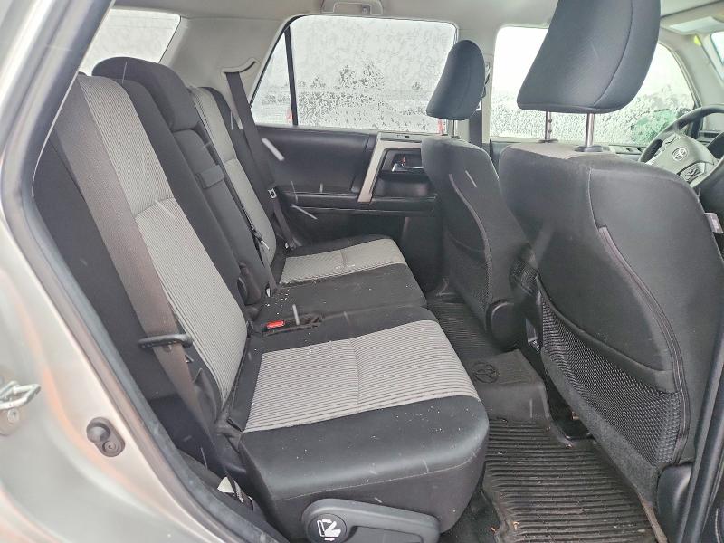 Photo 11 from auction – 2022 TOYOTA 4RUNNER SR with VIN JTEMU5JR7N6055772